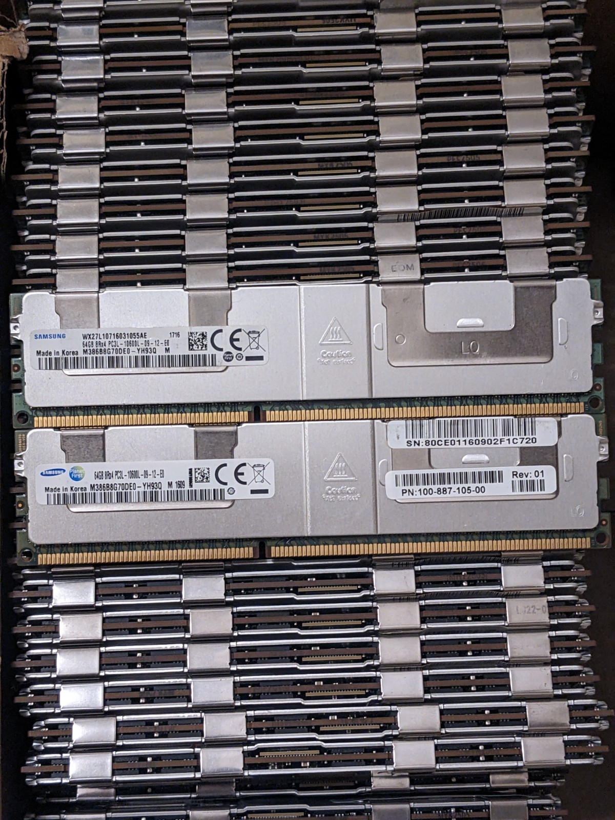 Samsung 64GB 8RX4 PC3L-10600L-9-12-E0 ECC REG M386B8G70DE0-YH93Q