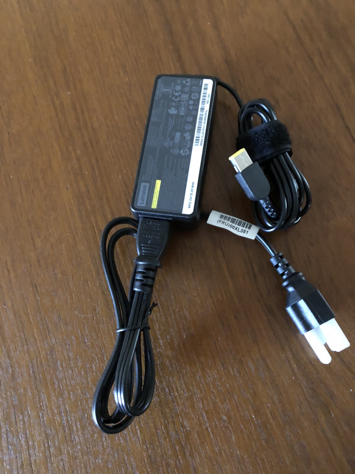 Brand New Genuine LENOVO Adapter A17-065N2A