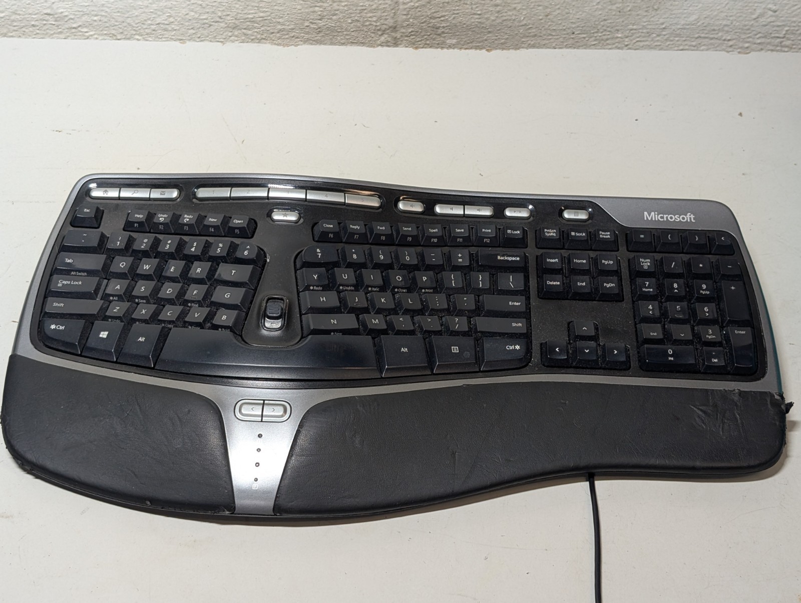 Microsoft® Natural® Ergonomic Keyboard 4000 - Replacement KEYCAPS KEYS ONLY