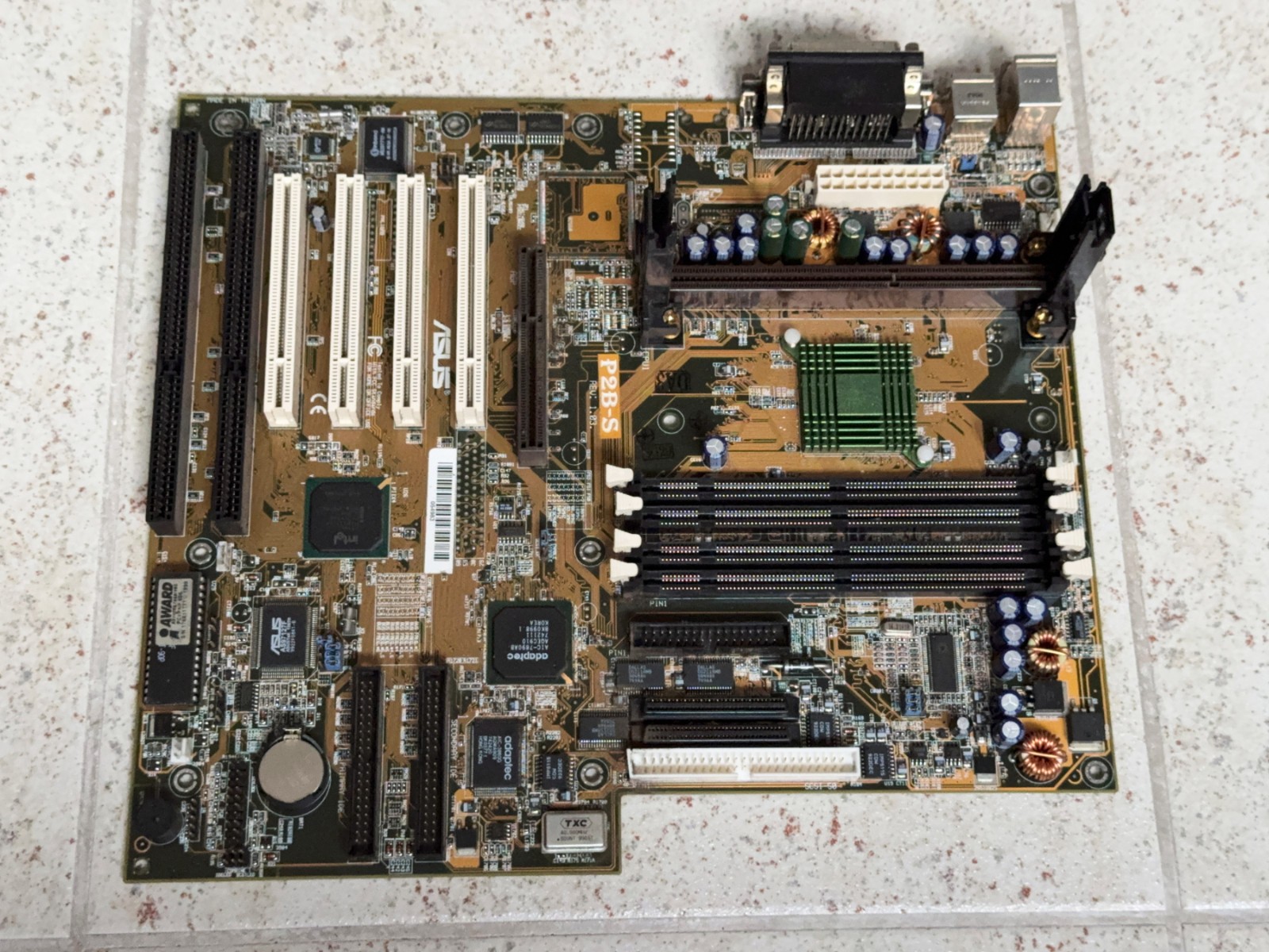 ASUS P2B-S Slot 1 Motherboard for Intel