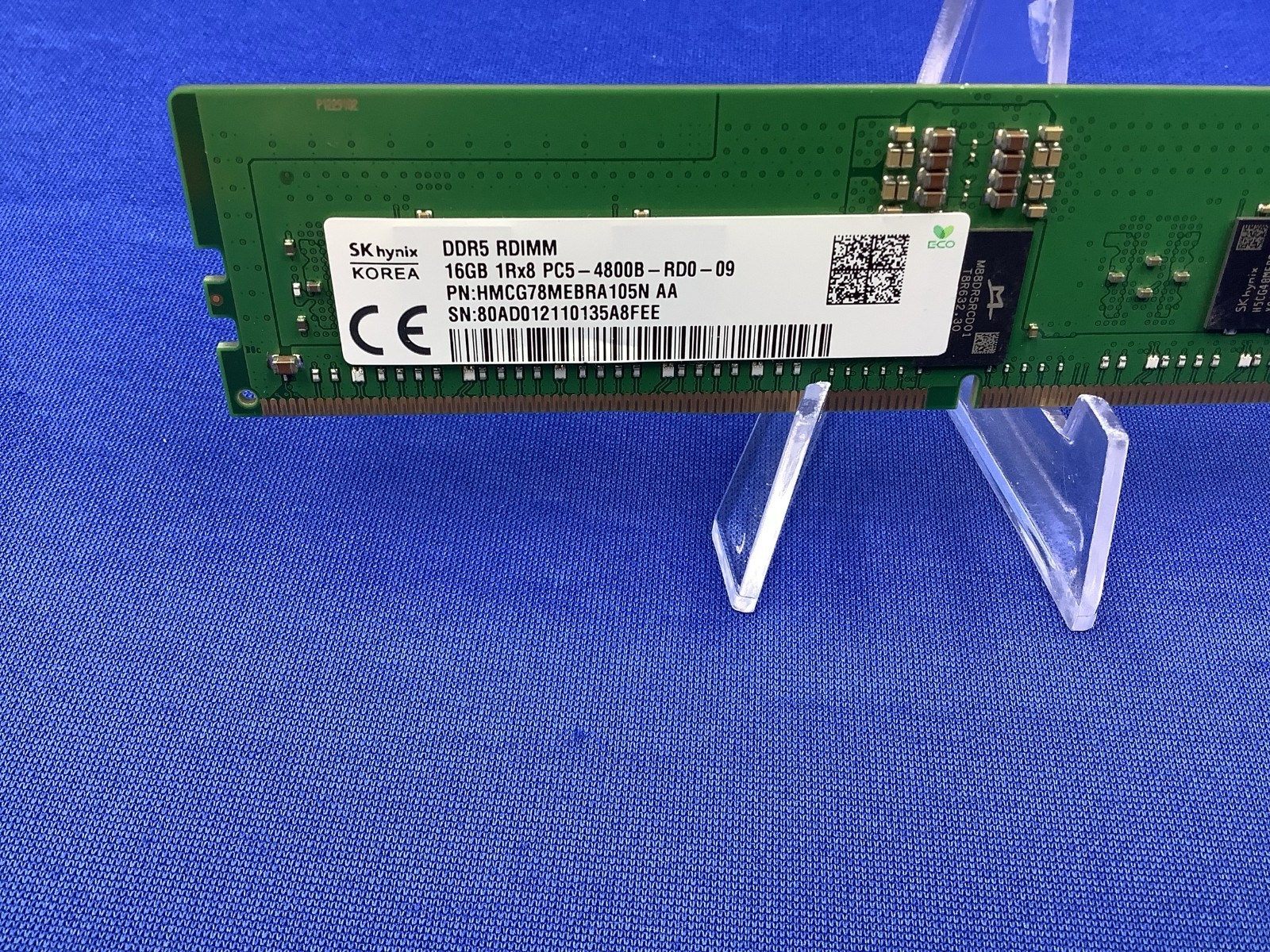 HMCG78MEBRA105N HYNIX 16GB (1x16GB) 1Rx8 PC5-4800B MEMORY