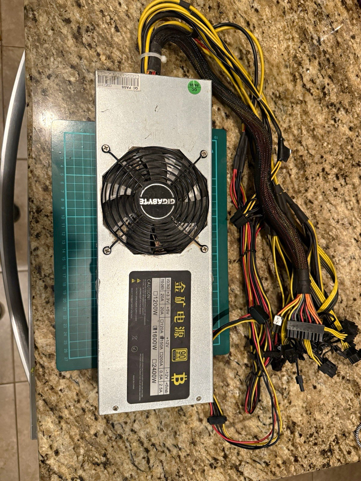 GIGABYTE P1600w ATX 80 Plus Gold Power Supply PSU Silver