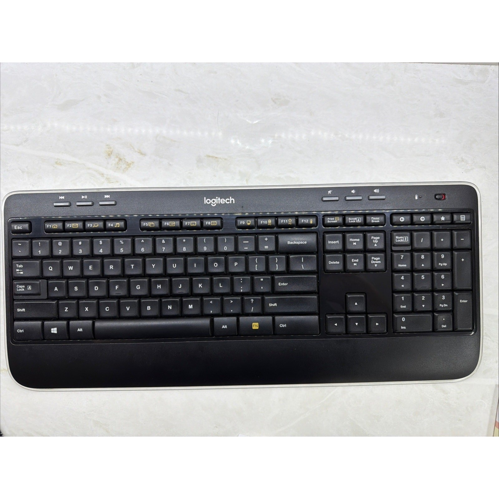 Logitech K520 Wireless Keyboard Full Size Black No Receiver Included 