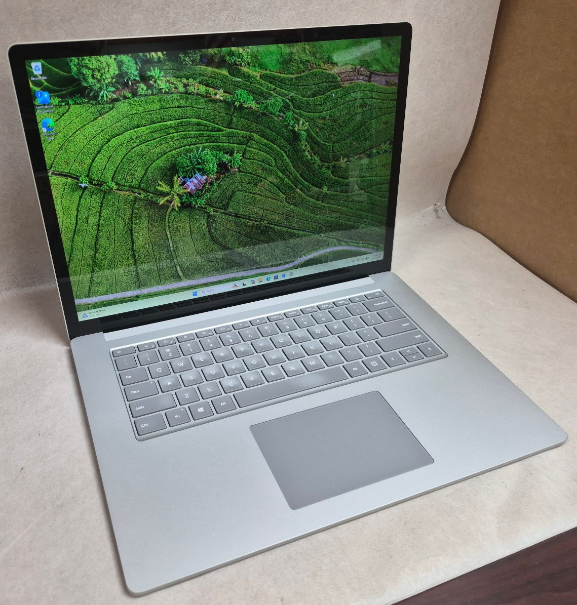 Microsoft Surface Laptop 4 i7-1185G7 3.0GHz 16GB 256GB Win11Pro