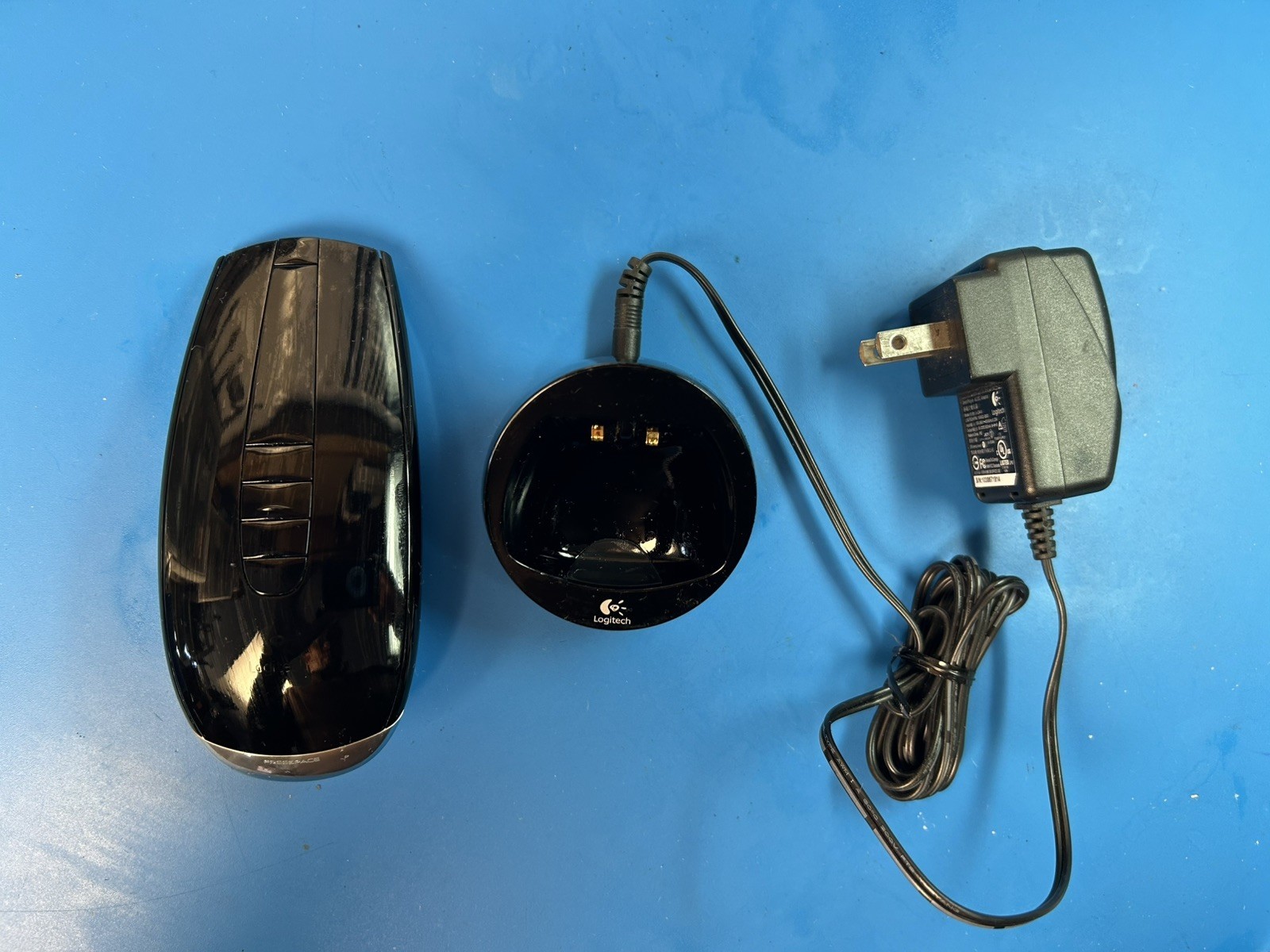 Logitech MX Air Gyroscope Rechargeable USB Computer Mouse Read