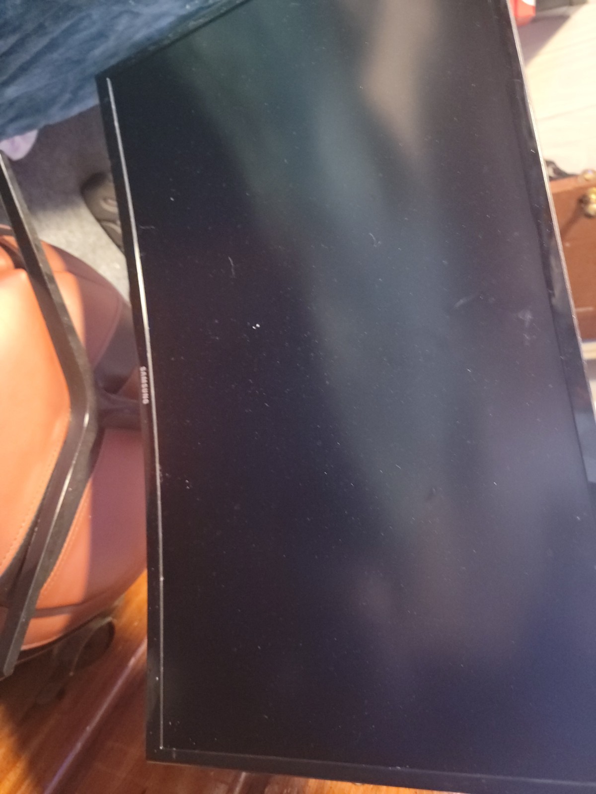 Samsung Essential 27" Curved LED Monitor - Black (LC27F396FHNXZA)