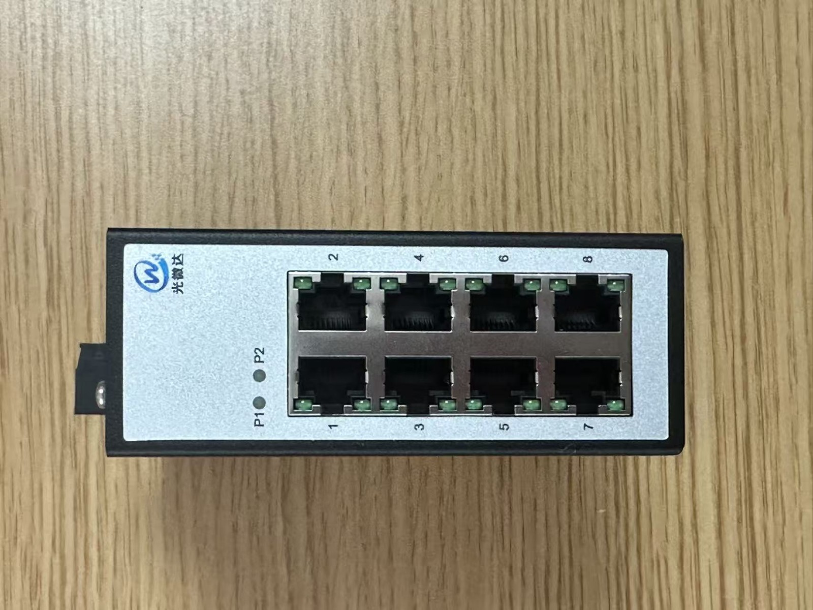 Industrial 8-Port Fast Ethernet DIN-Rail Unmanaged Switch DC12–48V