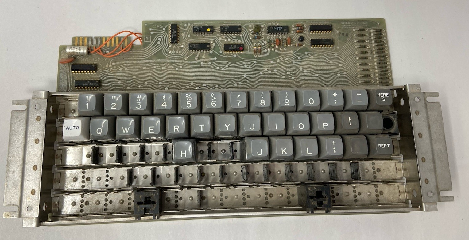 1973 Vintage micro switch keyboard model 53SW1-23 Serial 000662 Extremely Rare