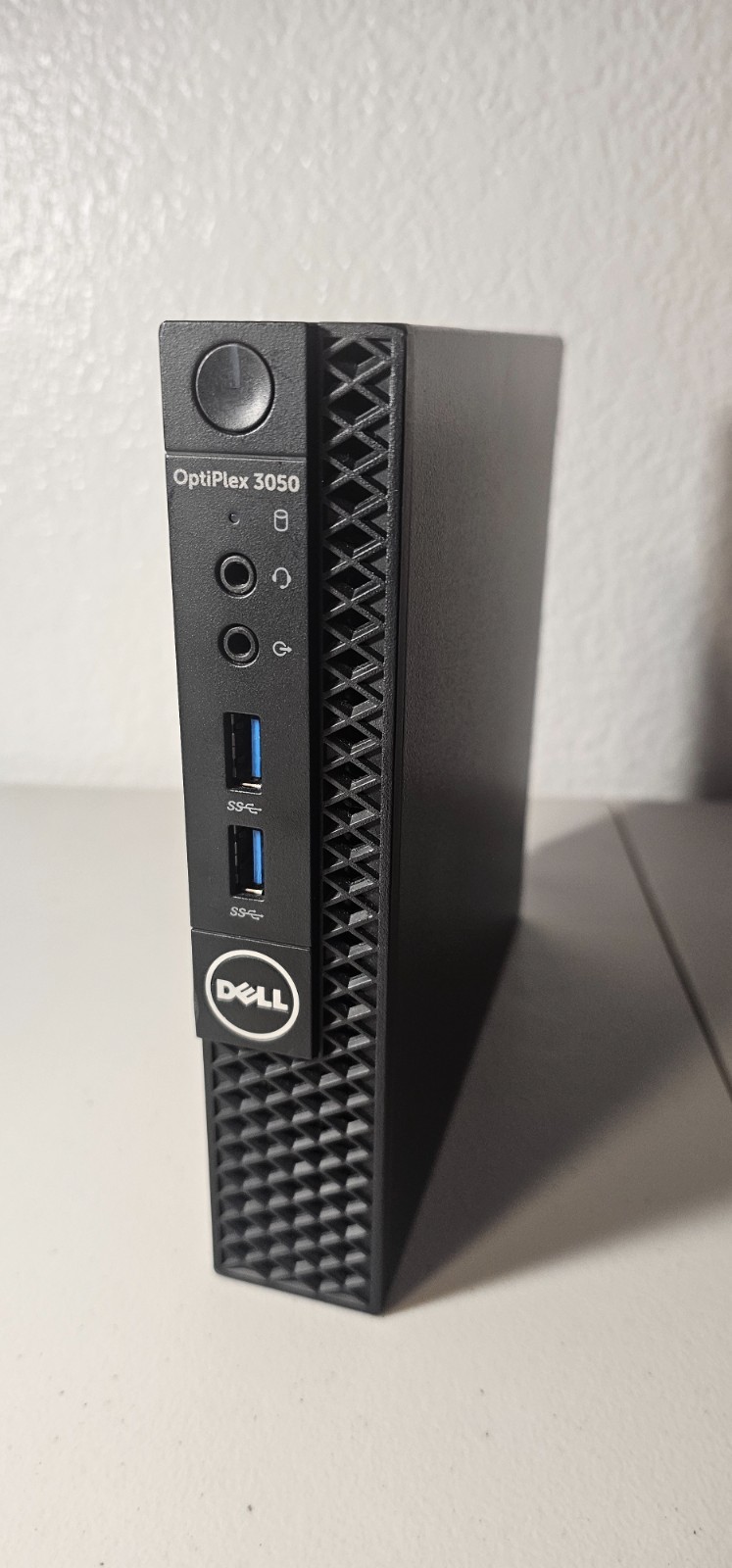 Dell Optiplex 3050 / 240GB SSD/ i5-7500T @2.7GHz / 8GB RAM / Windows 11 Pro