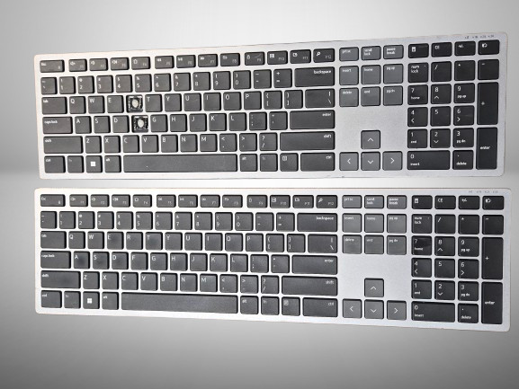 [LOT OF 2] Dell KB7221Wt Wireless Keyboard FOR PARTS/REPAIR FAST  a