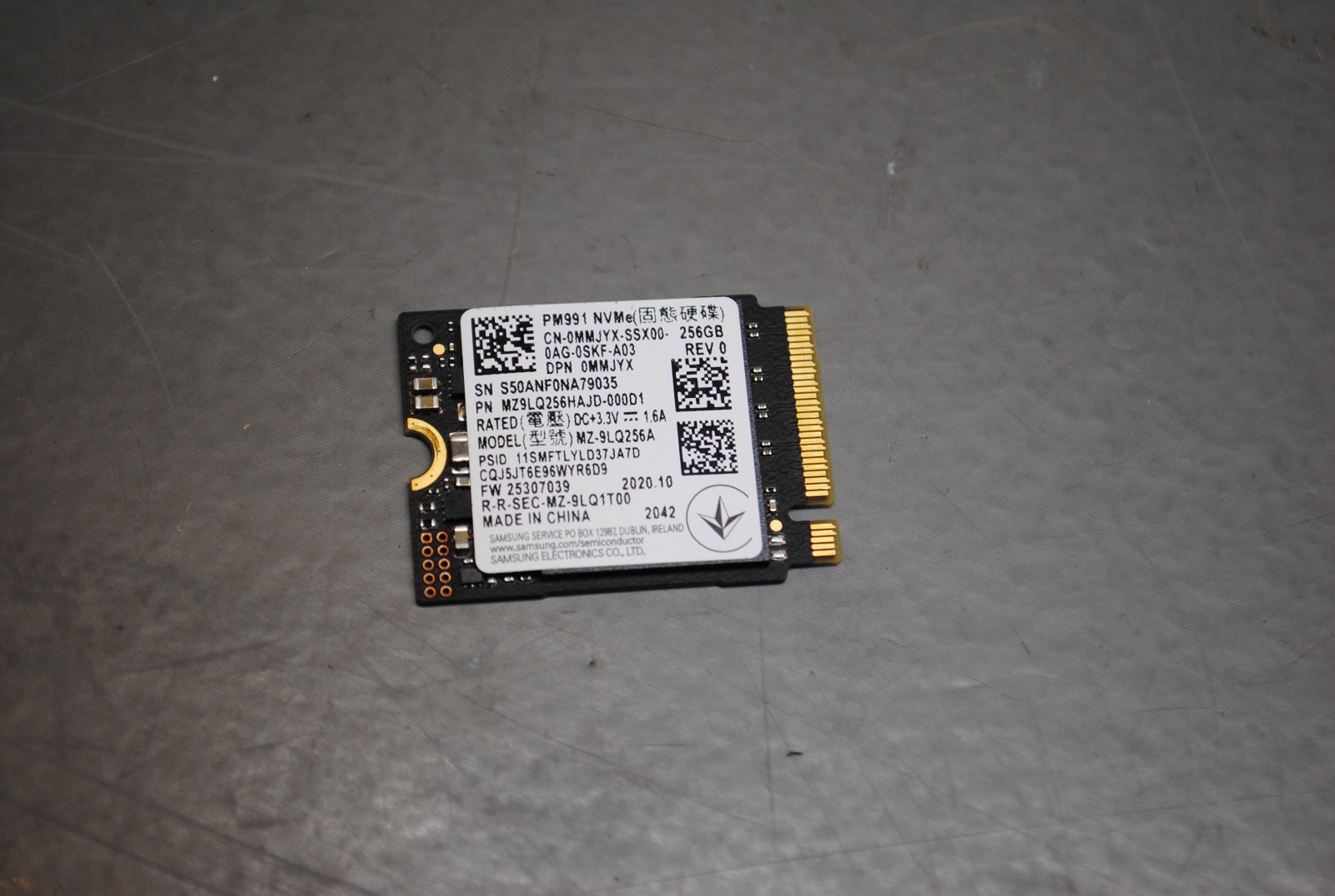 Samsung PM991 256GB NVMe M.2 2230 Internal SSD MZ9LQ256HAJD-000D1 