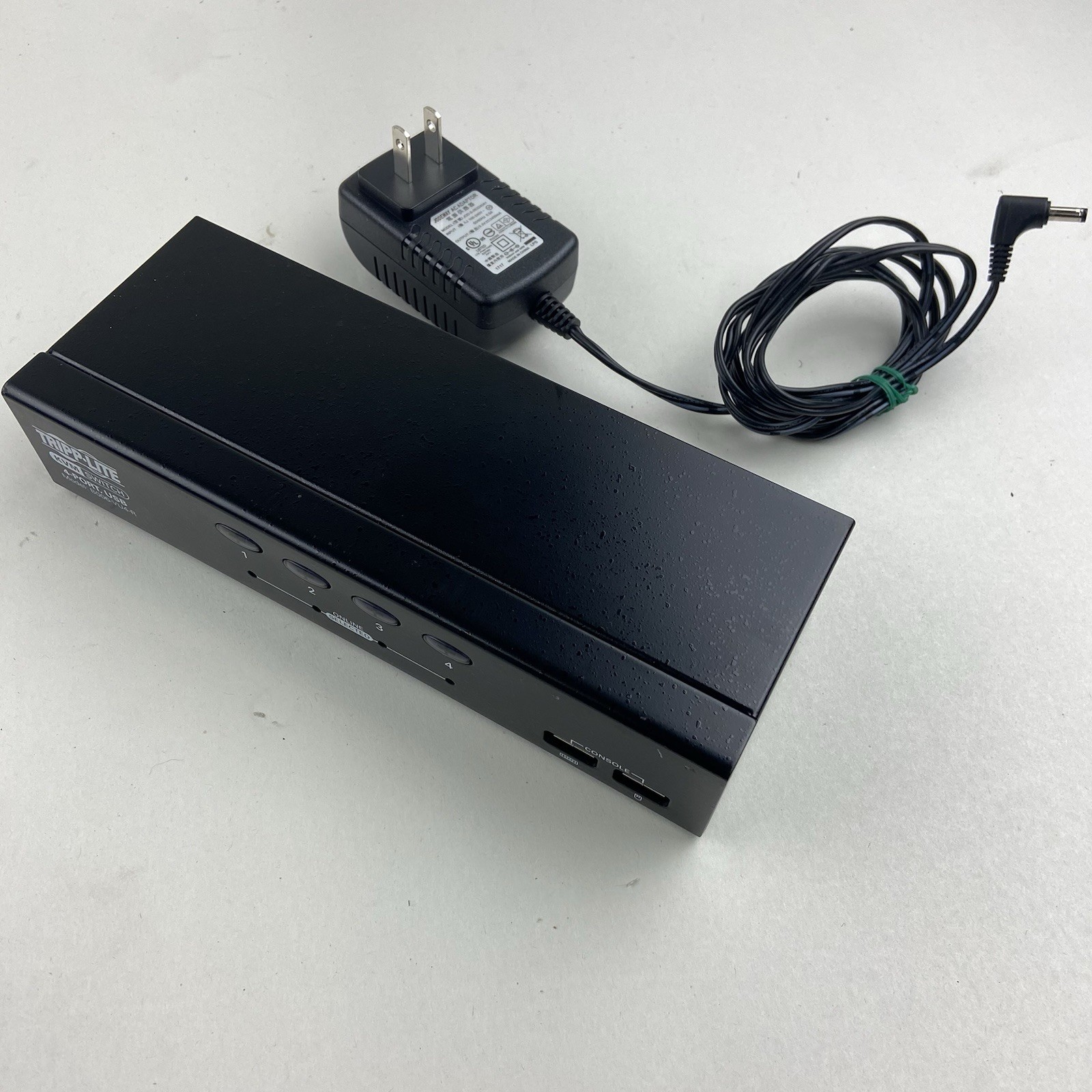 Tripp-Lite B006-VU4-R 4Port USB KVM Switch