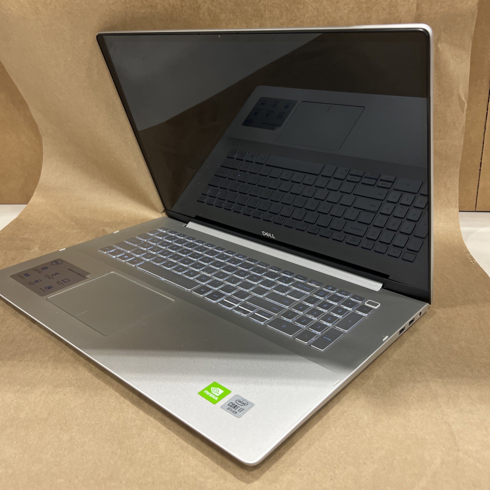 Dell Inspiron 7791 (2-in-1)  i7-10510U 1.8GHz 16GB DDR4 NO SSD/OS