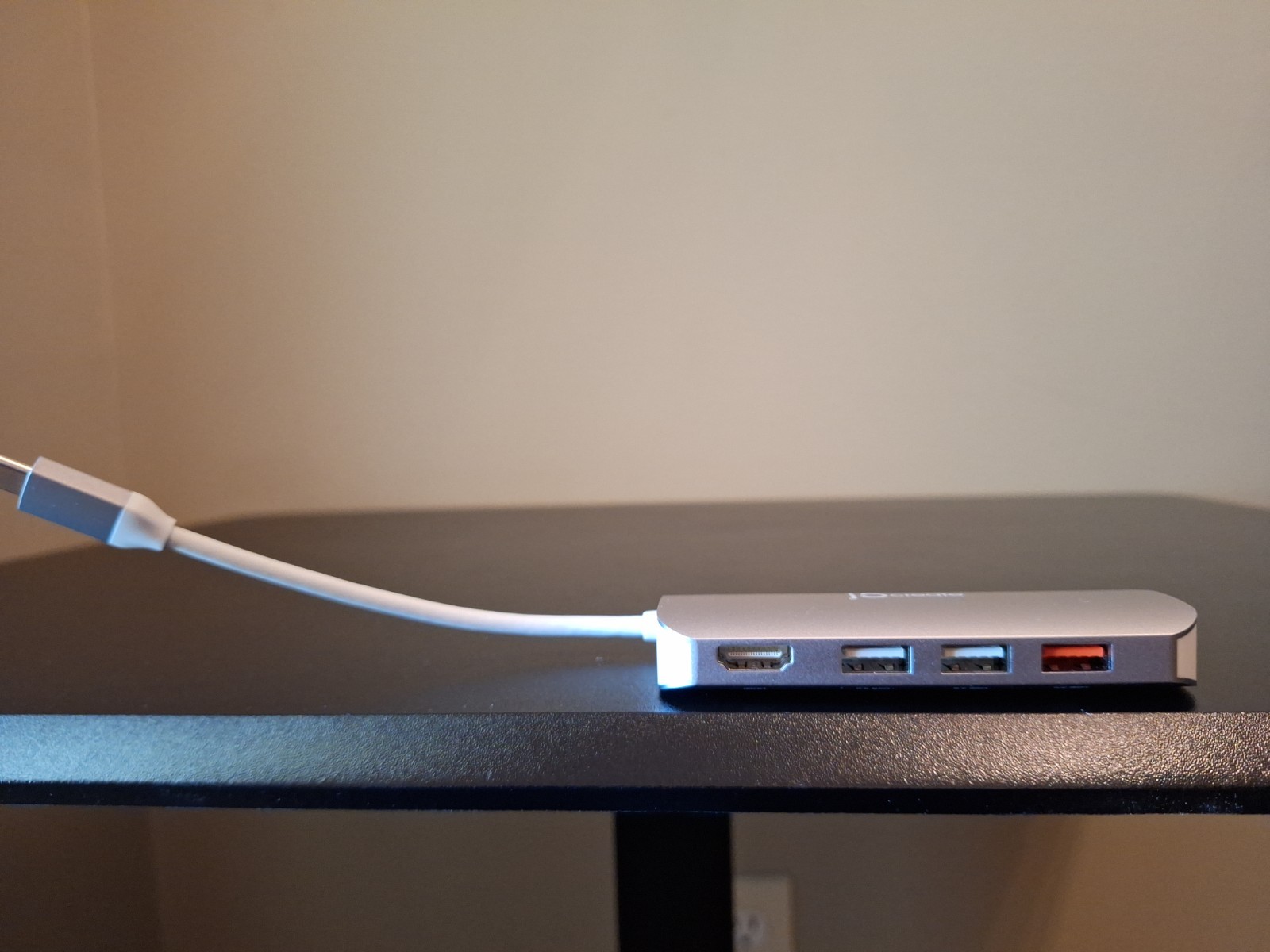 j5create JCD383 USB-C 9-in-1 Multi Adapter