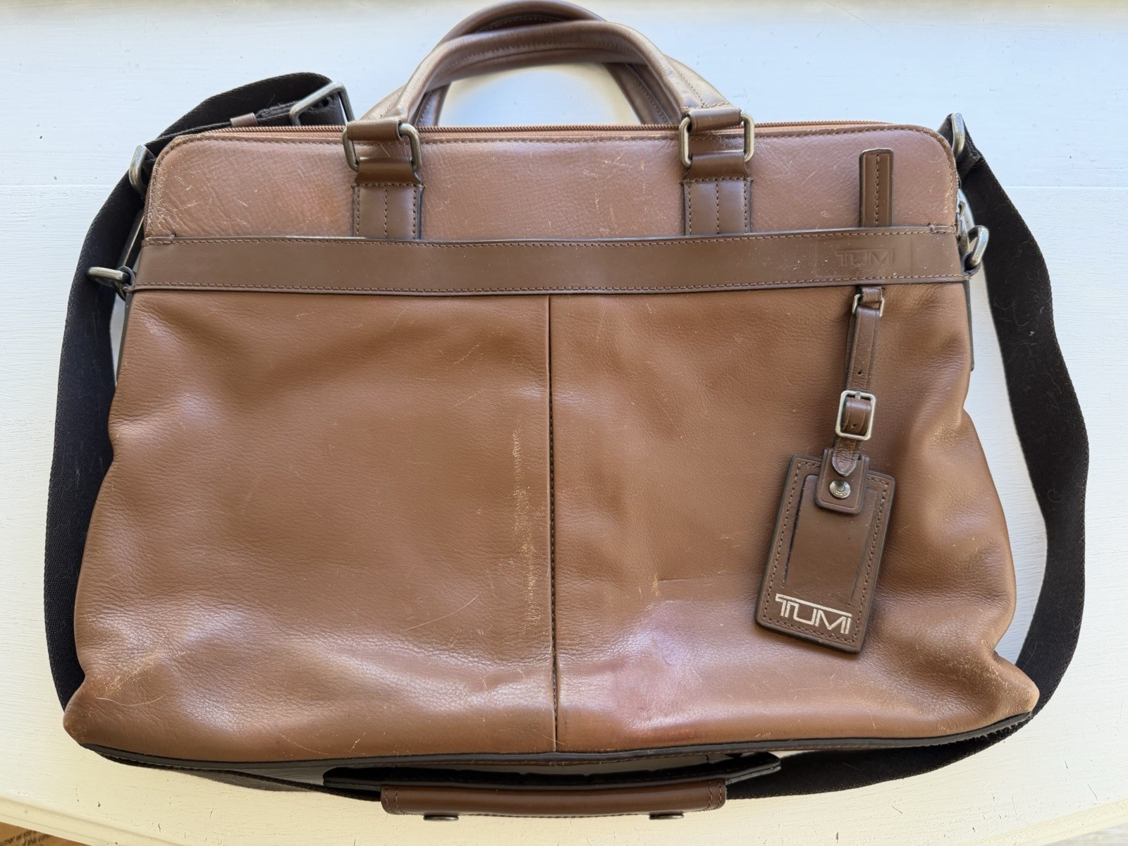 Tumi Tafton Double Zip Brown Leather Shoulder Messenger Bag 15” laptop 69714UMO