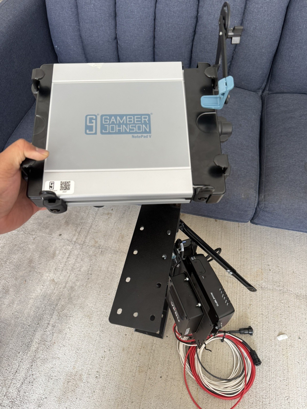 NEW Gamber Johnson Full setup with Dell cradle and VPDU w/charger & MP70 modem