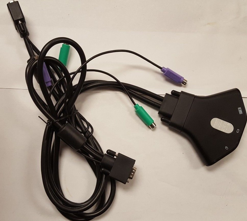 BELKIN 2-Port KVM Switch with Built-in Cabling VGA PS/2 F1DK102P