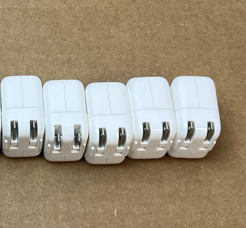 5 PACK Original Apple 12w USB Wall Charger Adapter OEM x5 charging cubes