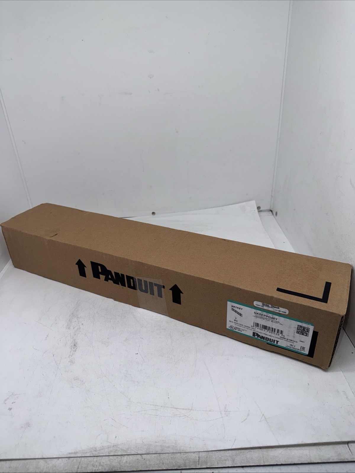 Panduit NetKey NK5EPPG48Y Cat5e 48-Port RJ-45 2U 19in Rack Patch Panel