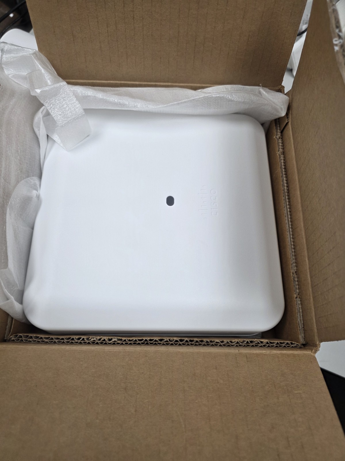 Cisco AIR-AP3802I-B-K9 Aironet 3802i Dual Band 802.11ac Wave 2 Access Point NEW