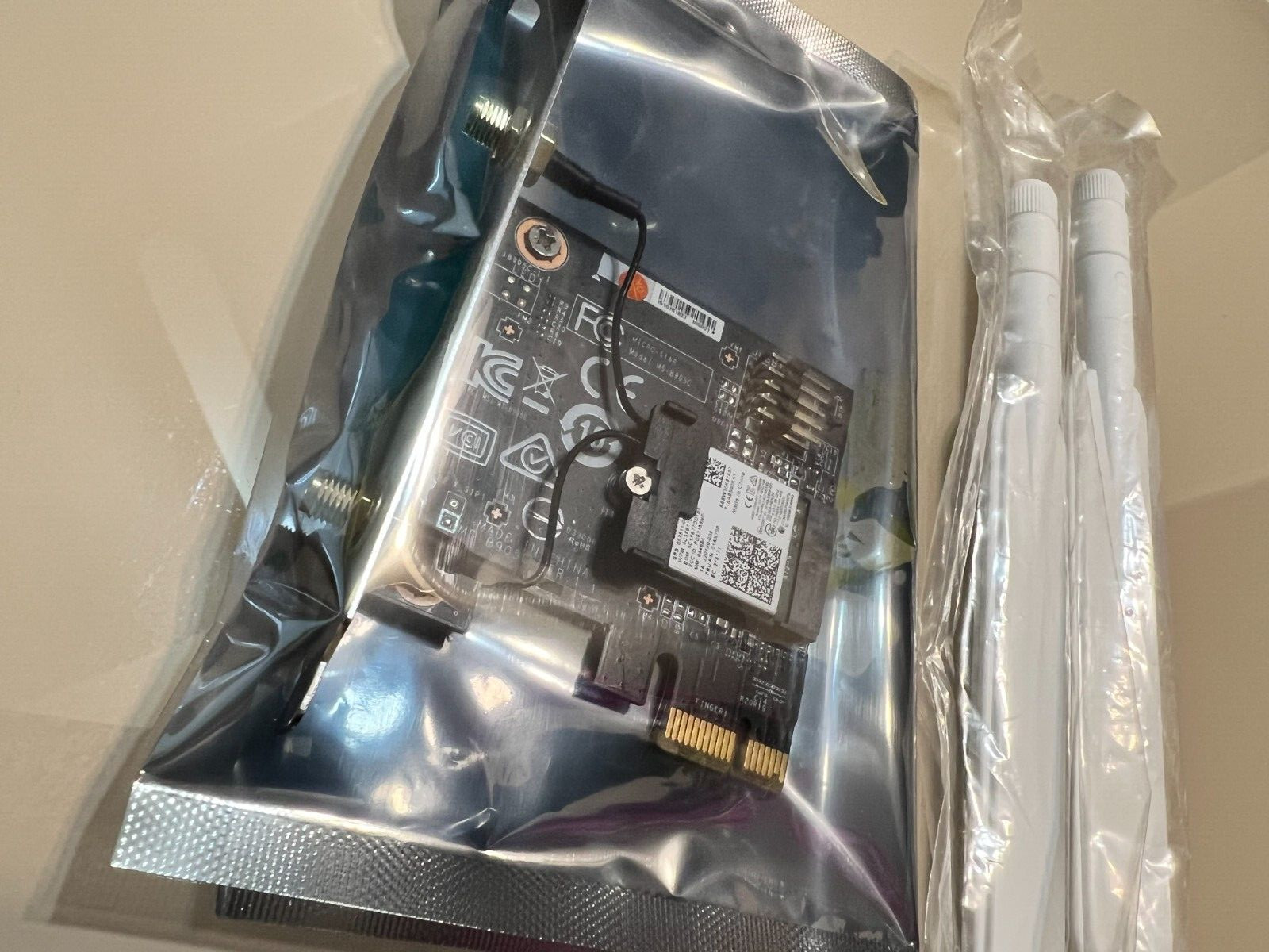 MSI MS-B905C Dual-Band 2.4 / 5GHz  PCI Express  Wireless Adapter WITH 2X ANTENNA