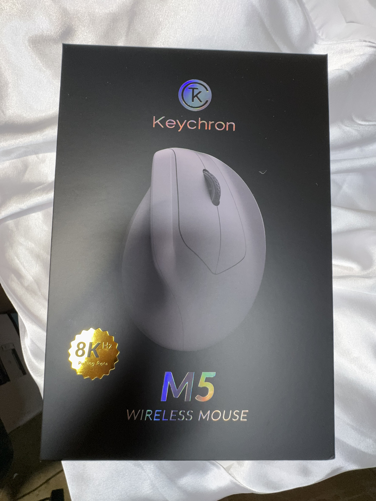 Keychron M5 8K Wireless Vertical Mouse with Thumb Wheel, Pixart 3950 Sensor