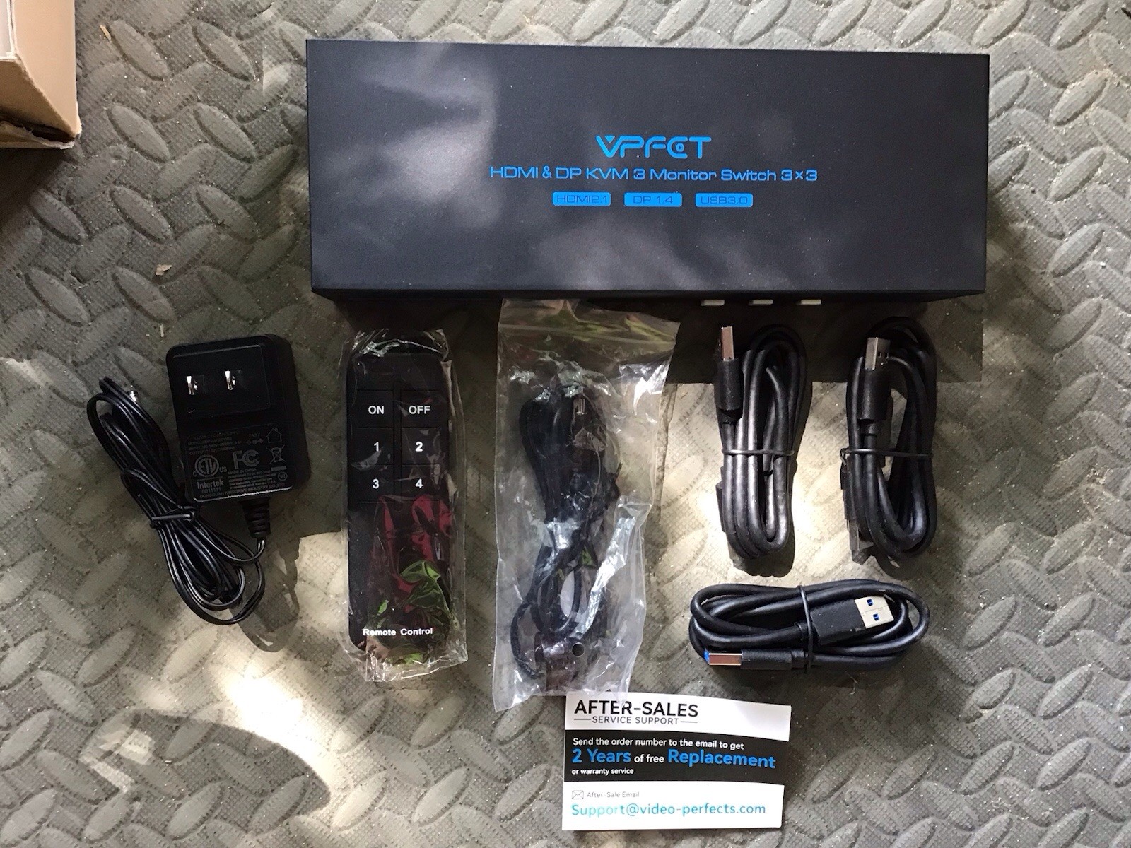 VPFCT VP-SW332 HDMI/DP KVM Switch Box 3x3 USB 3.0 Powered Black