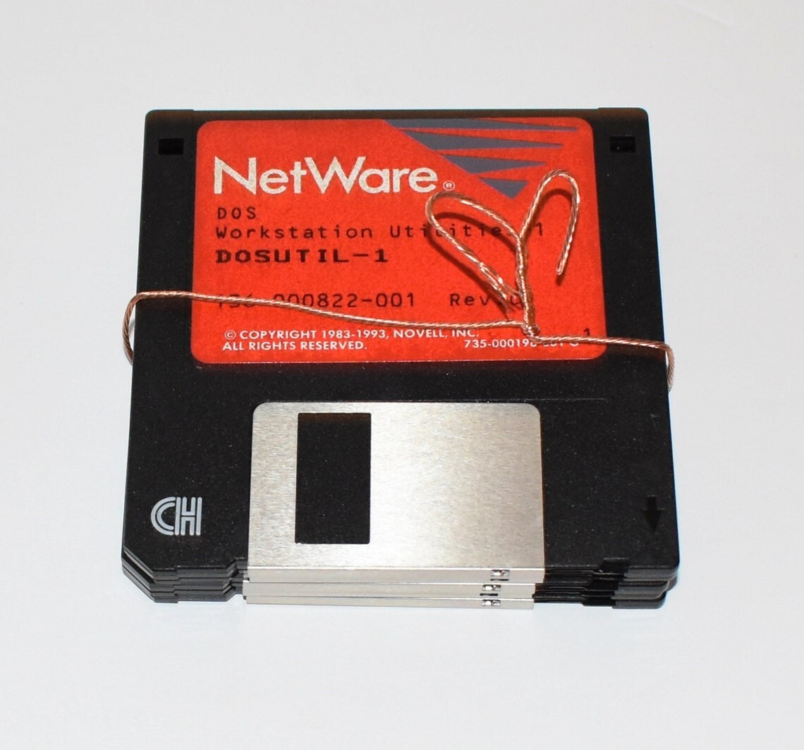 NOVELL NetWare 3.5 Floppy Disks, Computer Disks, Art Supplies, Vintage 1980s