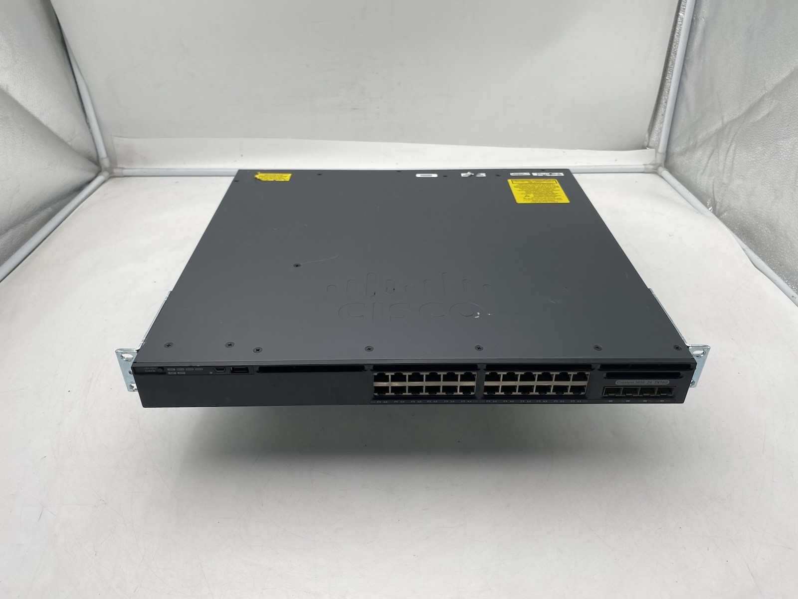 Cisco C3650 WS-C3650-24TD-S 24 Ports Catalyst Switch