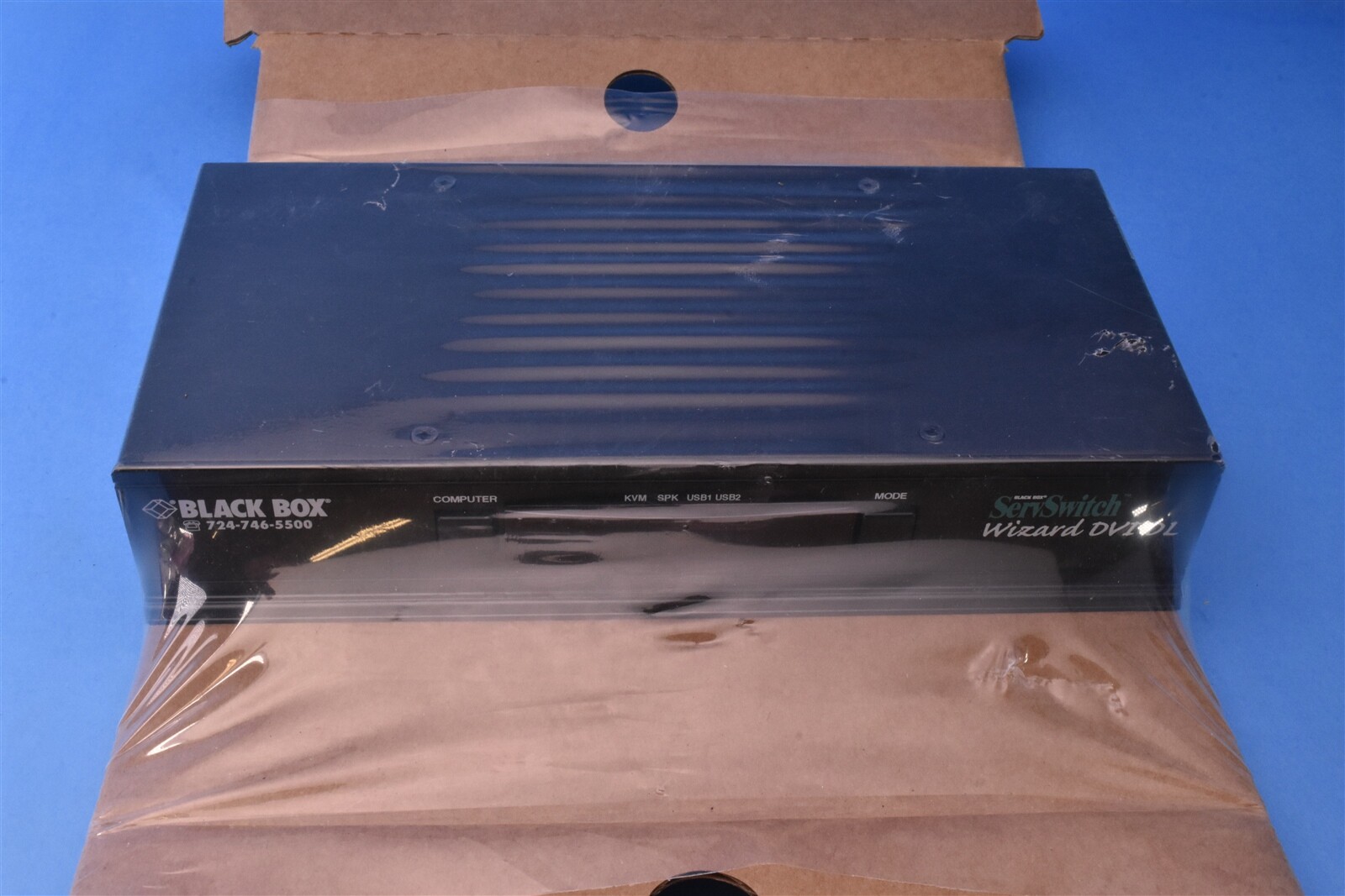 *STILL IN FACTORY PACKAGING* Black Box ServSwitch DVI DL #KV2004A