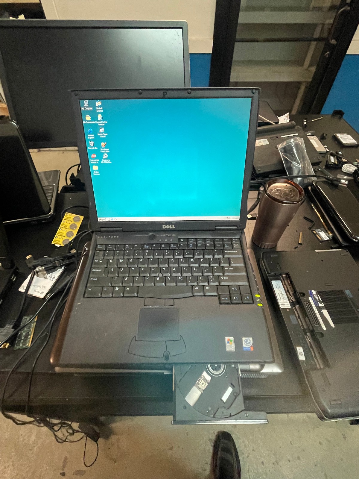 Dell Latitude C640 Win98SE w/ USB Support Retro gaming Vintage USB FDD use CNC