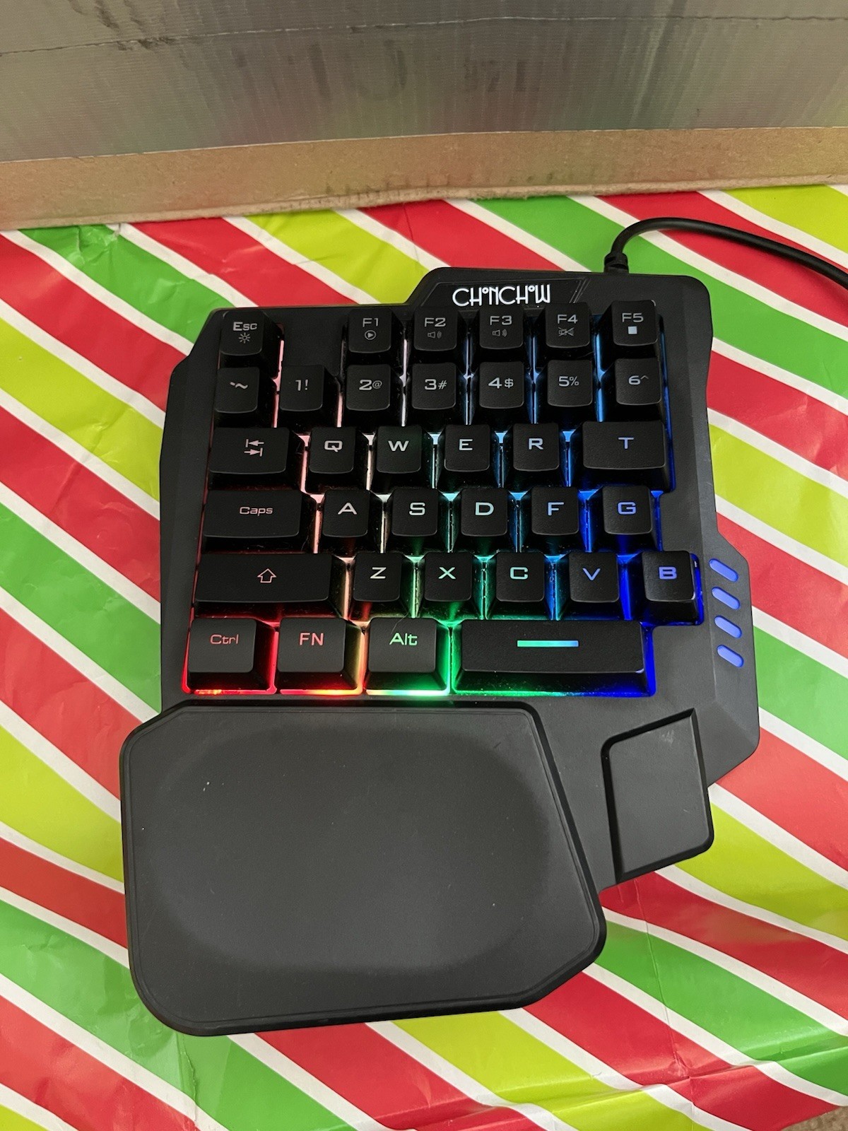 CHONCHOW One Handed Gaming Keyboard Rainbow LED Light Up, 35 Keys USB Hub