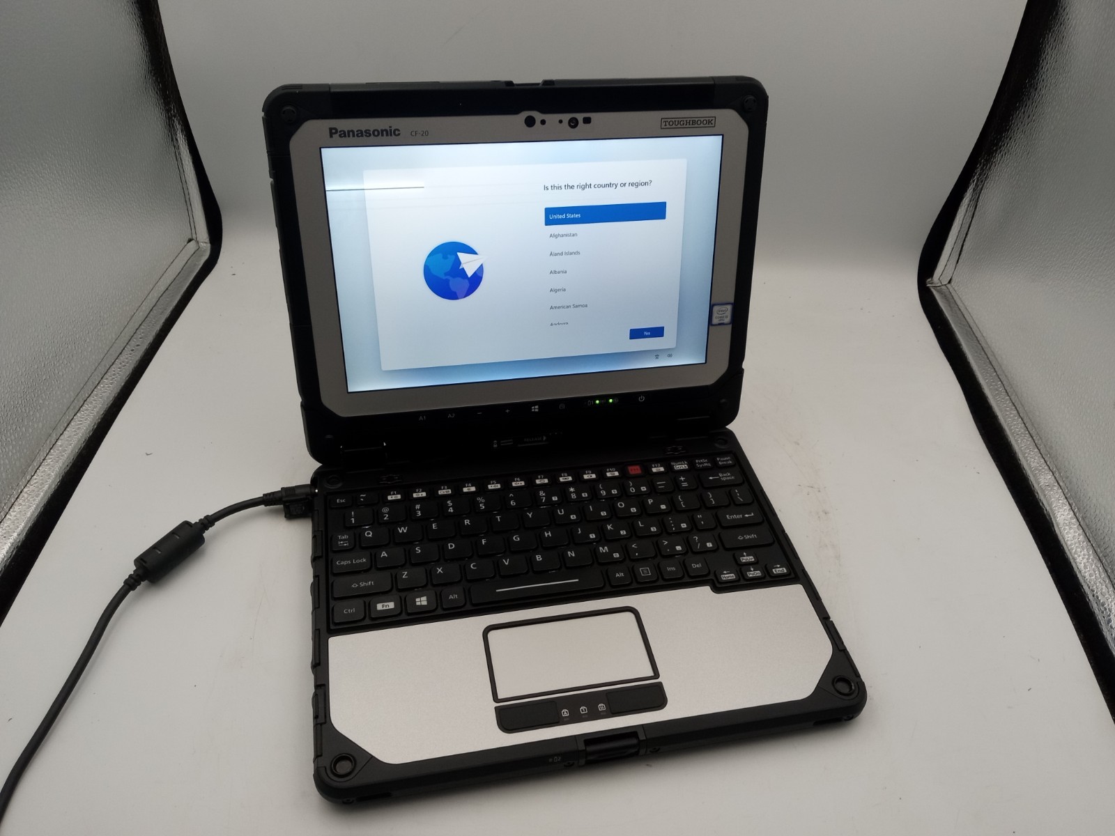 Panasonic Toughbook CF-20 10.1" Touch i5-7Y57 8GB 128GB Windows 11 - READ -RR