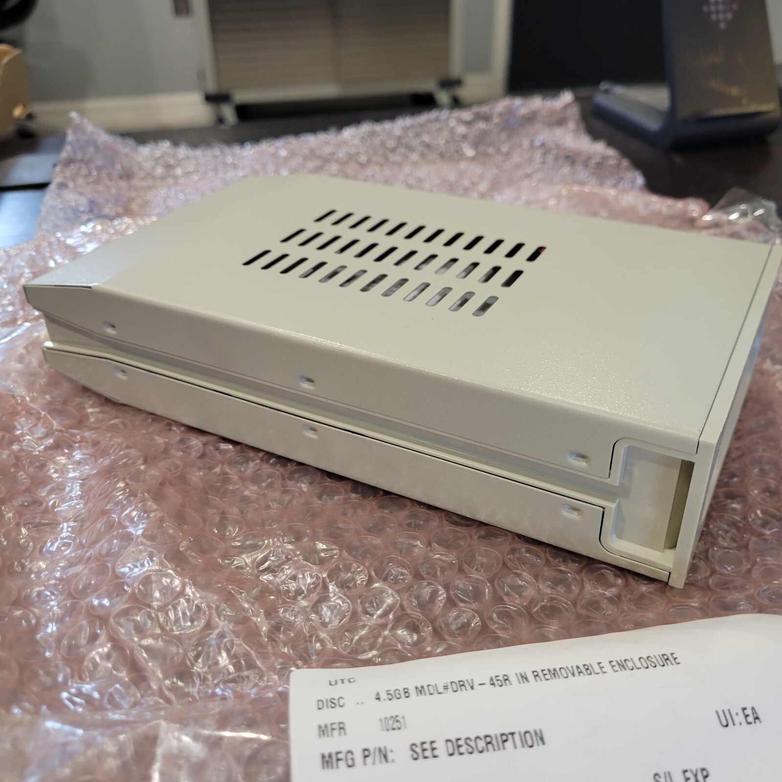 Seagate Barracuda ST34572N 4.56GB 3.5" SCSI 7200 Drive 9J6001-010 F/W 0784 NEW