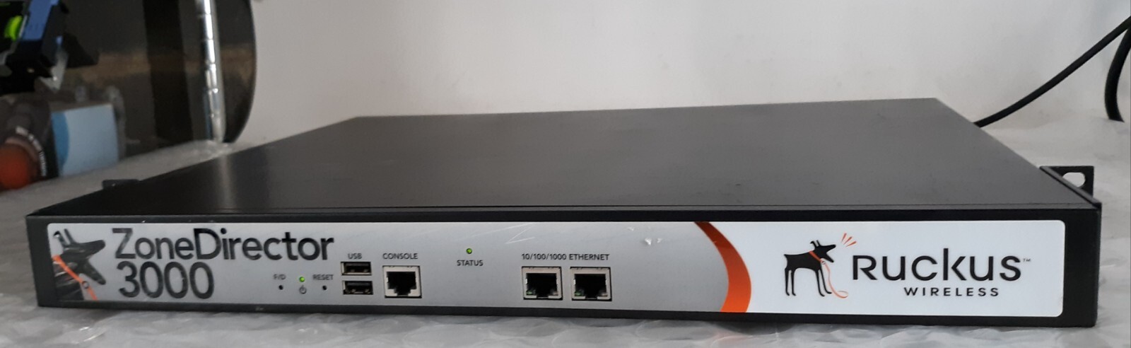 Ruckus ZD3000 Zone Director NAR-5520 Wireless LAN Controller w/ Ears+Power Cord