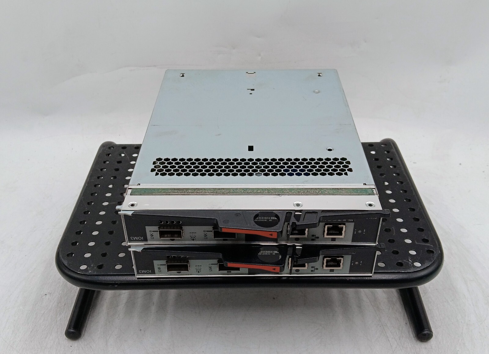 LOT OF 2 Netapp 111-00485+C1 94214-11 SAS/SATA Array Controller IOM3 for DS4243