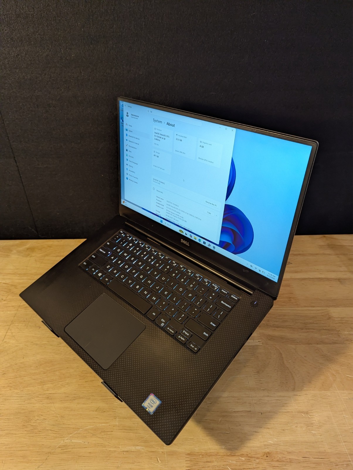 Dell Precision 5520 Xeon E3-1505M v6 512Gb 32G Nvidia M1200