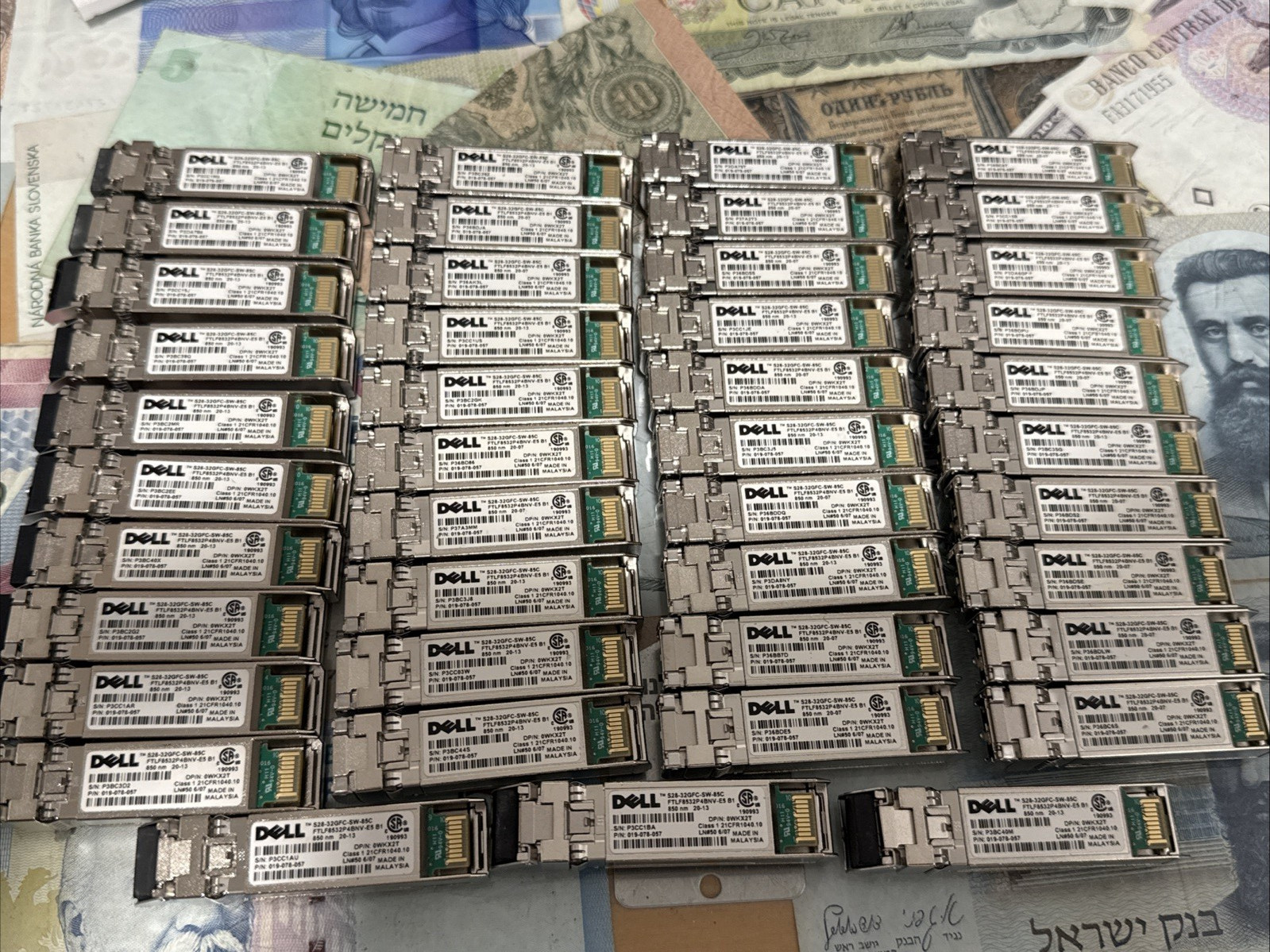 Lot of 43x Dell EMC S28-32GFC-SW-85C 850nm SWL 100m 32G 32GB FC SFP+ SFP Trans