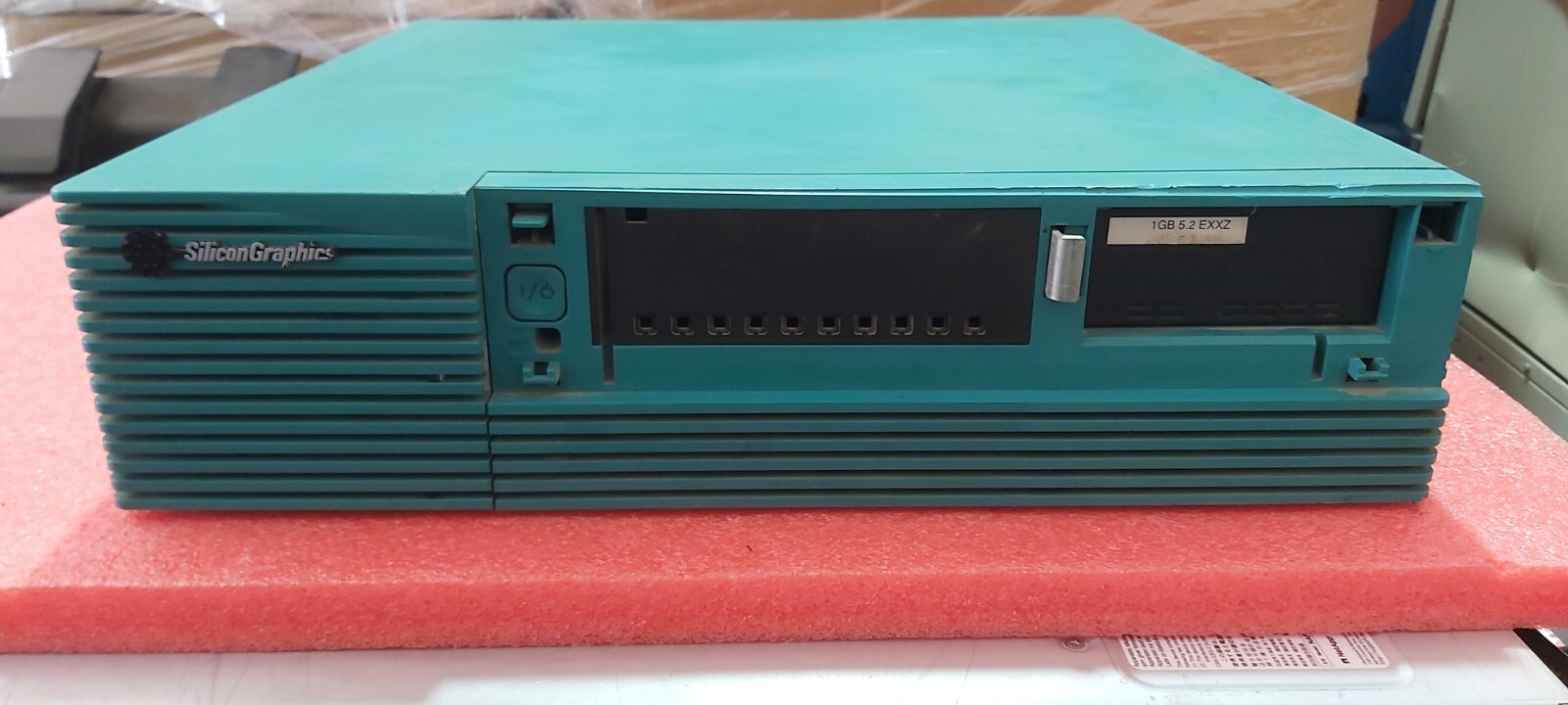 Silicon Graphics SGI Indigo 2 CMNB007Y100 Unit Make Offers UPS Shipping