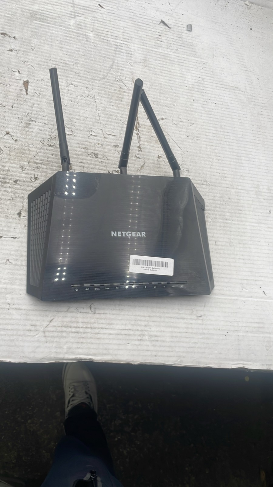 NETGEAR R6400v2 AC1750 Dual Band WiFi Router 4-Port Gigabit USB