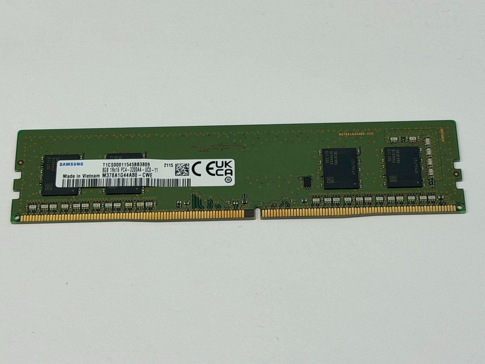 Samsung 8GB (1 Stick) PC4-25600 DDR4 3200 Desktop PC Memory M378A1G44AB0-CWE