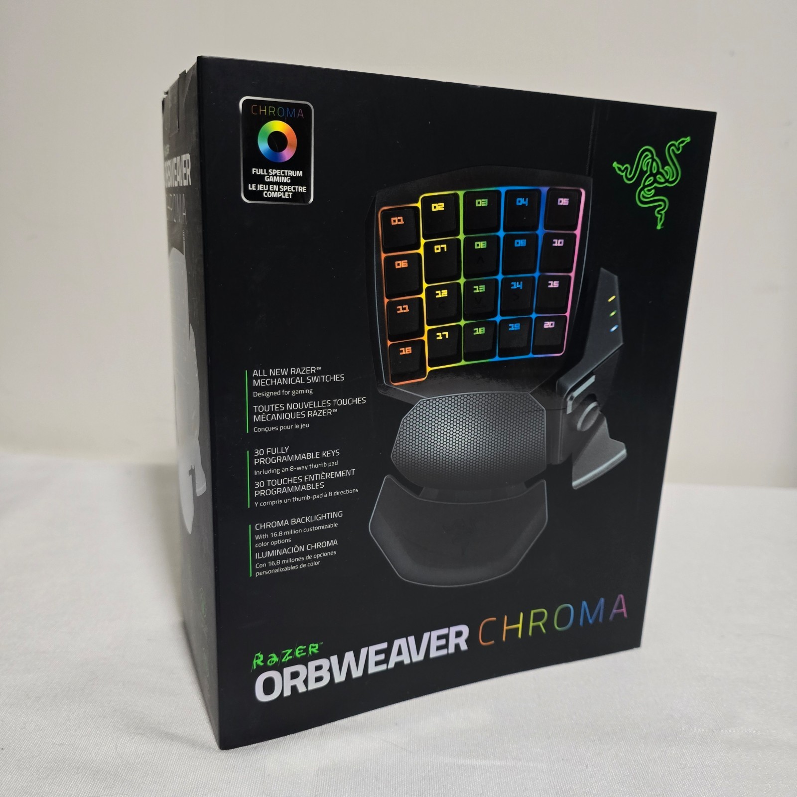 NEW Factory Sealed Razer Orbweaver Chroma Mechanical Gaming Keypad