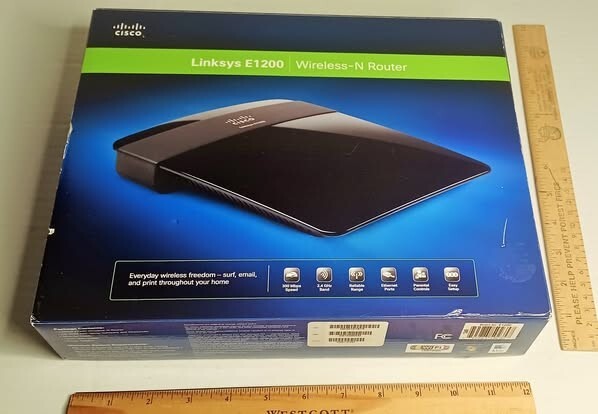 Cisco Linksys E1200 wireless n router in original box. (See Pictures)