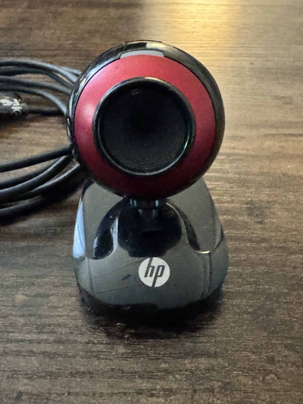 HP Webcam And Microphone For Laptop, Corded, Sleek Black And Red, Works