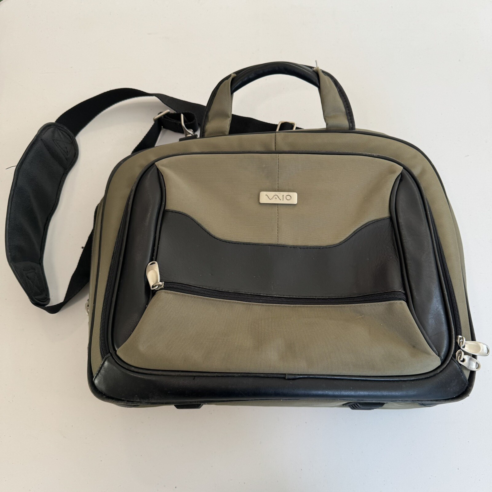 Vtg Sony Vaio Olive  Green Laptop Bag Genuine Leather Trim approx. 13" x 18”