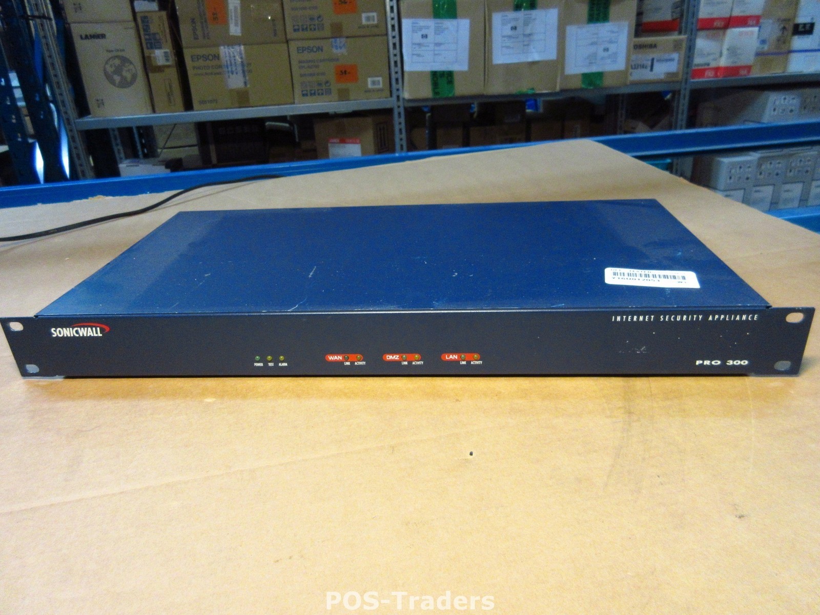 SONICWALL PRO 300 1RK05-015 101-500008-00 Internet Security Appliance