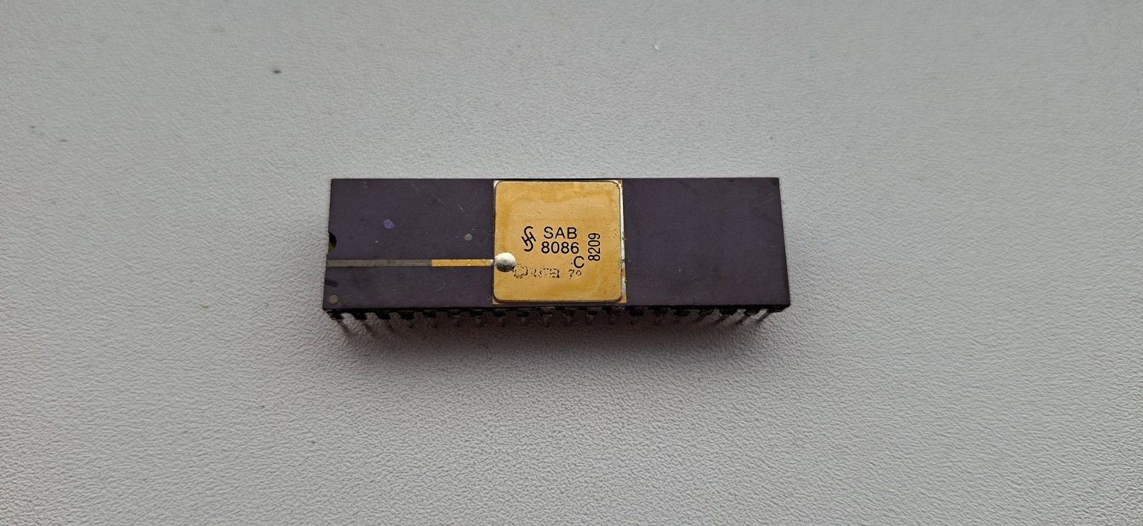 Siemens SAB8086 C Intel 8086 clone early 82 83 84 date rare vintage CPU GOLD
