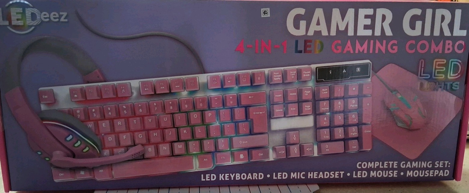 4-In-1 LEDEEZ Gamer Girl Set Keyboard, Headphones, Mouse, Mousepad Cute Pink