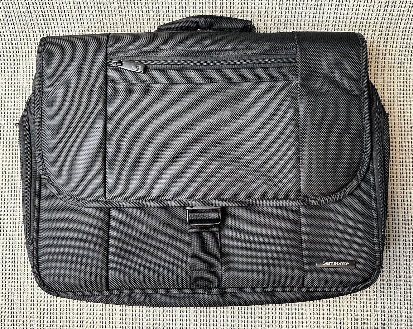 Samsonite Black Multi Pocket Full Zip Buckle Handle Laptop Bag Carry On Travel