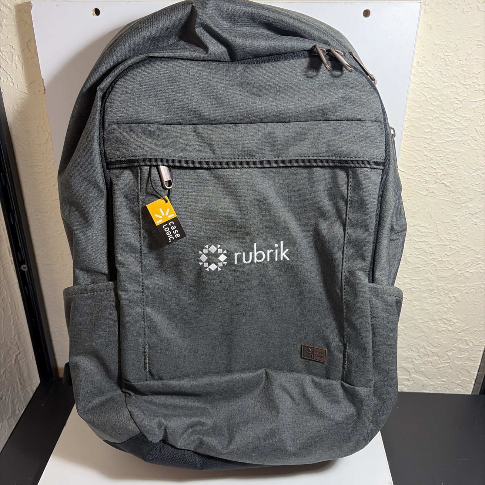 Case Logic Era Backpack New w/Tag Dark Grey 15.6 Notebook Laptops Branded Rubrik